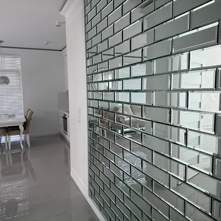 Glamour 10b- Premium Z Basenem * Łukęcin