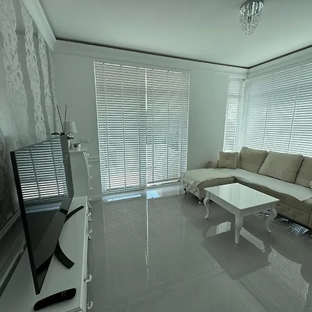 Glamour 10b- Premium Z Basenem Appartement
