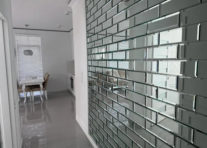 Glamour 10b- Premium Z Basenem * Łukęcin