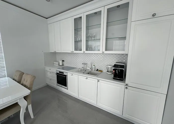 Glamour 10b- Premium Z Basenem Appartement