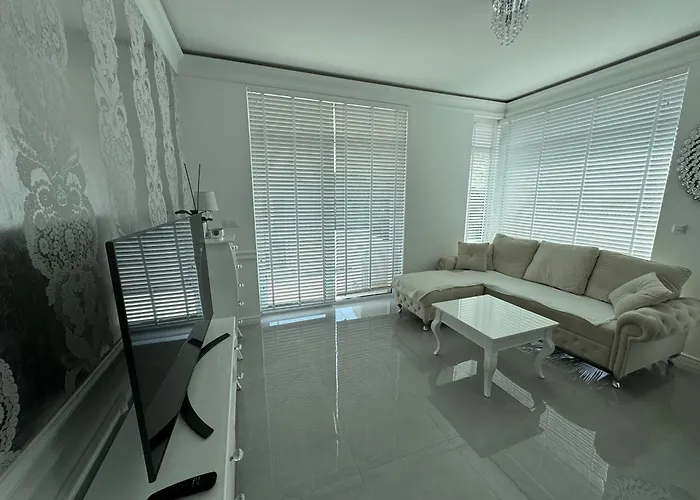 Glamour 10b- Premium Z Basenem Appartement